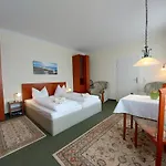 Haus Lucie 50m Bis Zum Ostseestrand Homestay *