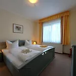 Haus Lucie 50m Bis Zum Ostseestrand Homestay *