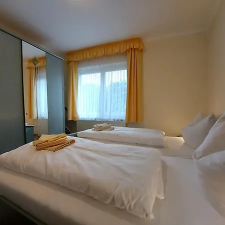 Haus Lucie 50m Bis Zum Ostseestrand * Heringsdorf (Usedom)