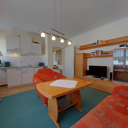 Haus Lucie 50m Bis Zum Ostseestrand Séjour chez l'habitant *