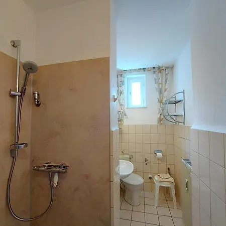 Haus Lucie 50m Bis Zum Ostseestrand Séjour chez l'habitant